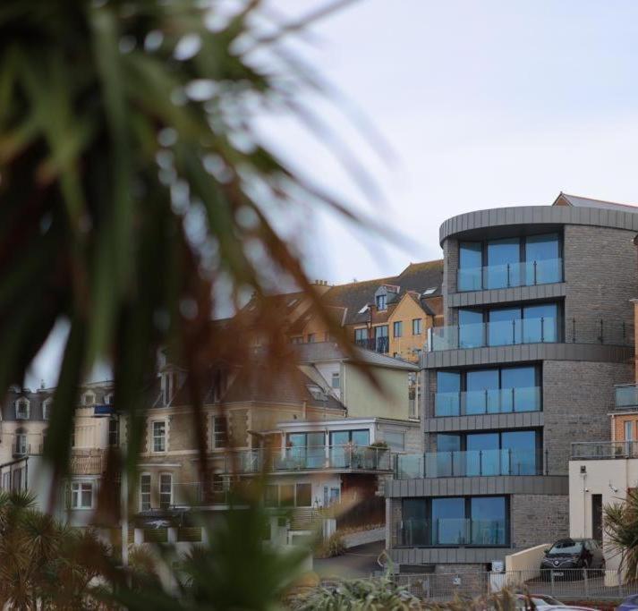 2 The View Apartments Ilfracombe - Seafront, Parking, Lift, Ev Zewnętrze zdjęcie