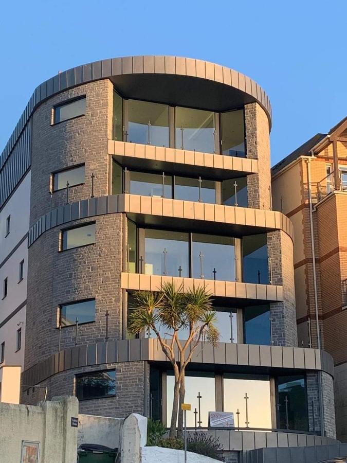 2 The View Apartments Ilfracombe - Seafront, Parking, Lift, Ev Zewnętrze zdjęcie