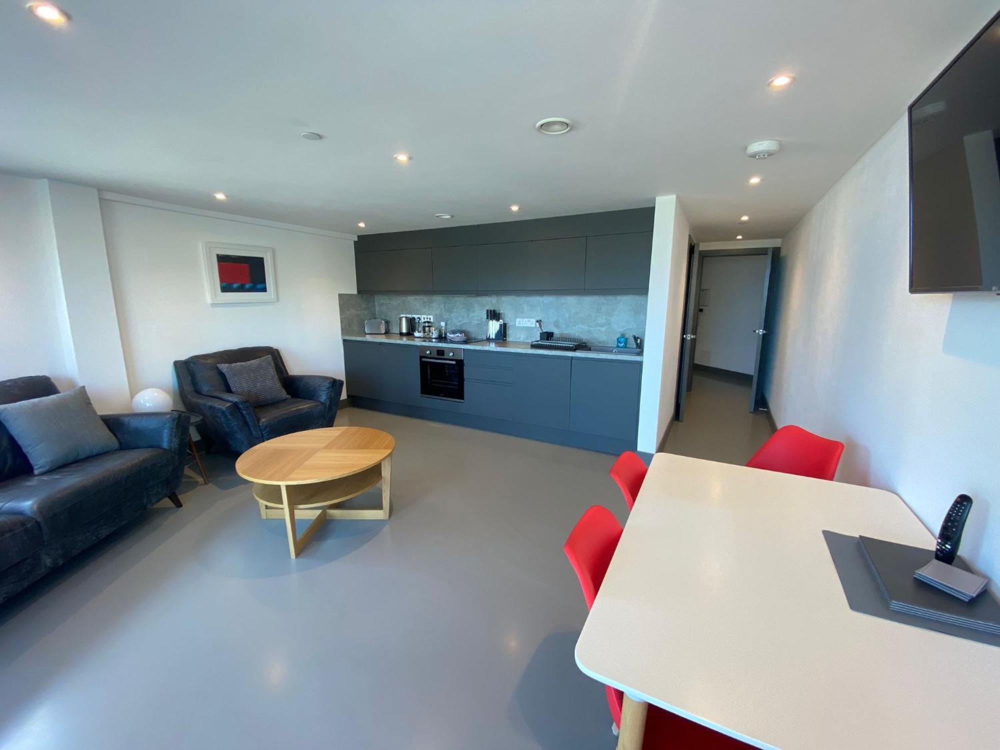 2 The View Apartments Ilfracombe - Seafront, Parking, Lift, Ev Zewnętrze zdjęcie