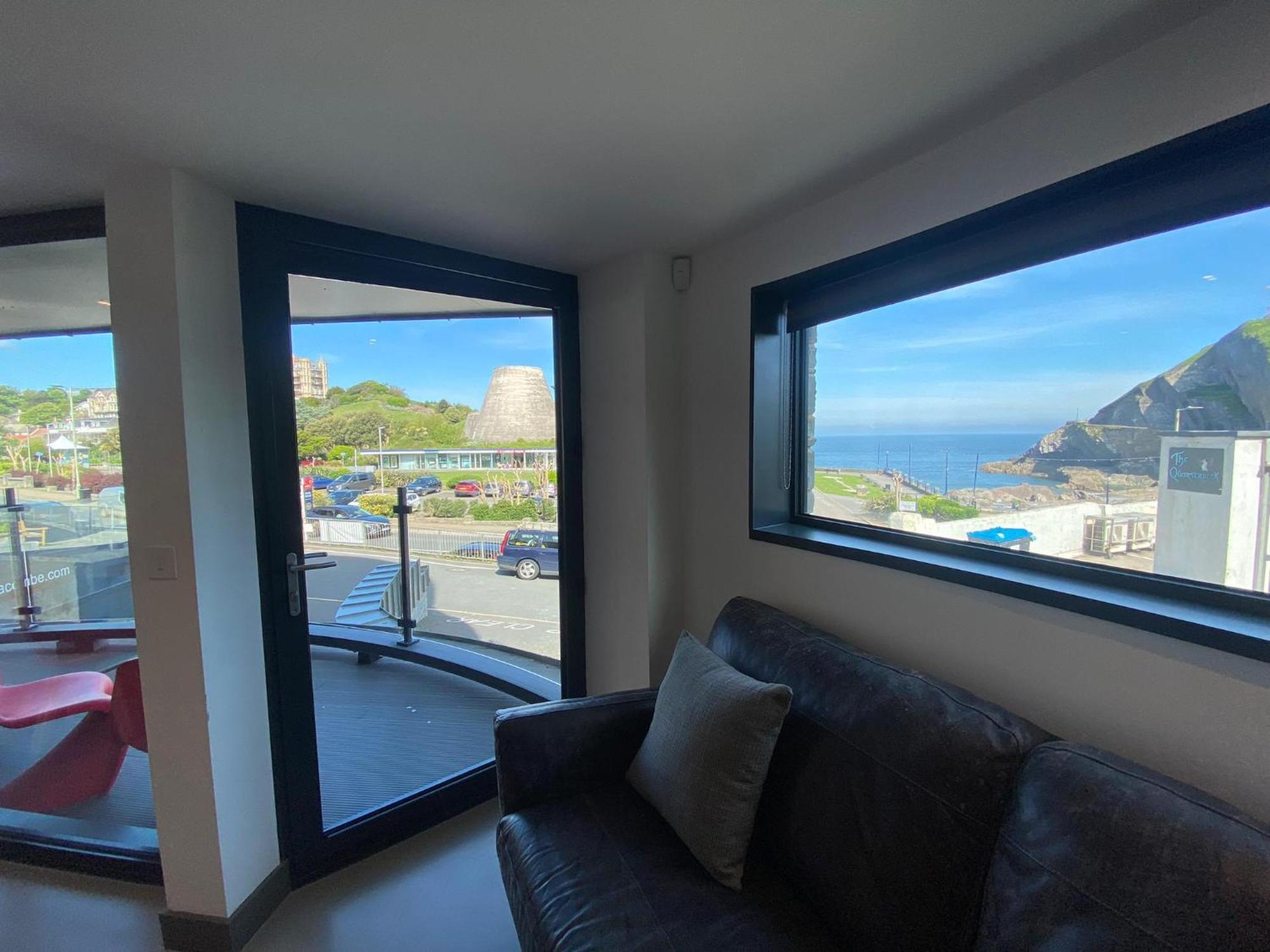 2 The View Apartments Ilfracombe - Seafront, Parking, Lift, Ev Zewnętrze zdjęcie