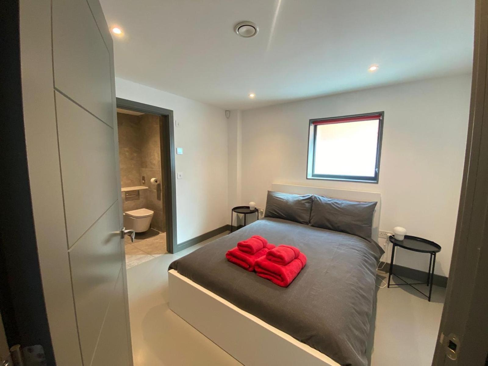 2 The View Apartments Ilfracombe - Seafront, Parking, Lift, Ev Zewnętrze zdjęcie